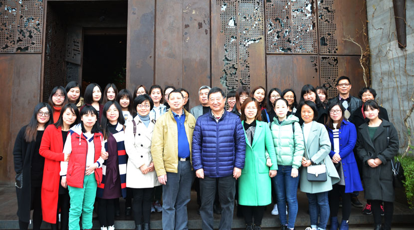 華新工會組織全公司女員工慶?！叭ぐ藡D女節(jié)”活動(dòng)